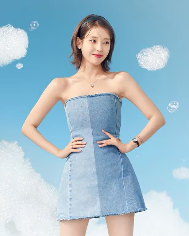 Sensei IU still looks like she's in her 20s