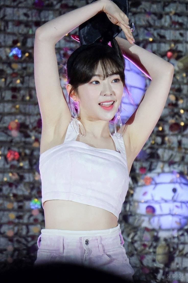 Red Velvet Irene's armpits high definition collection