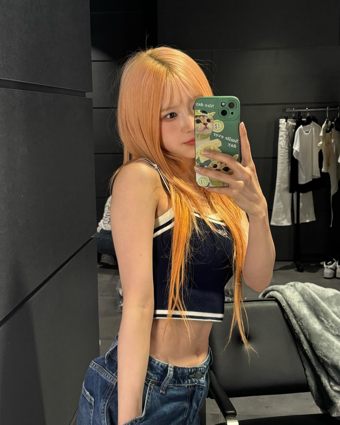 Fromis_Nine Song Ha-young crop thong tank top armpit selfie