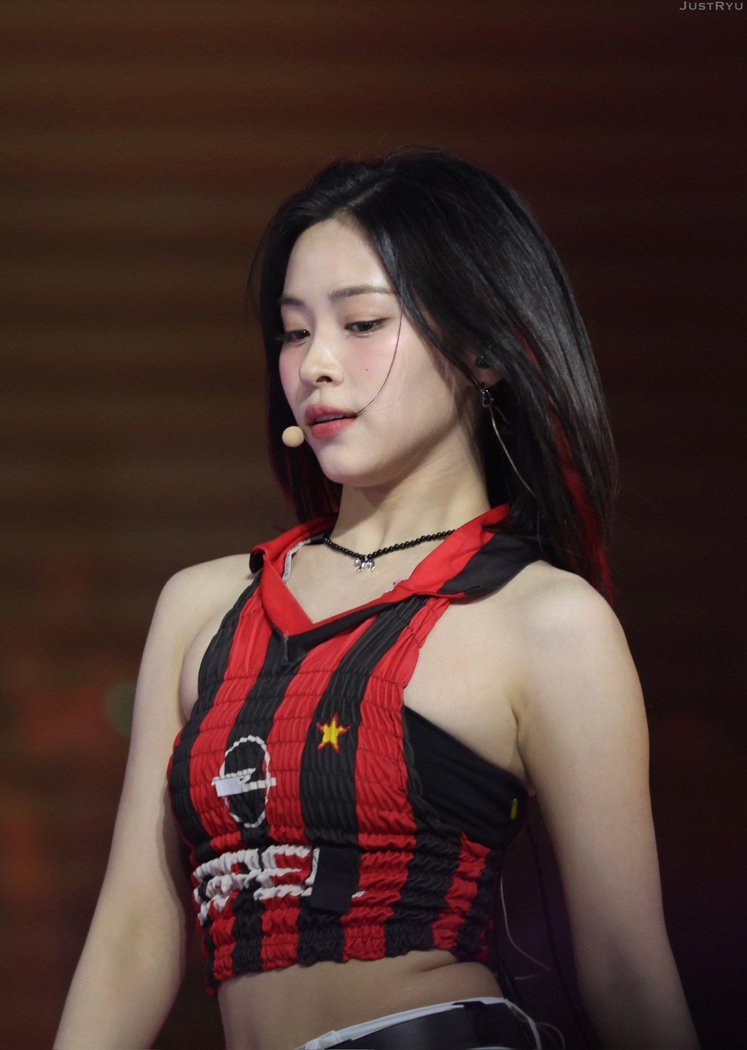 ITZY Ryujin