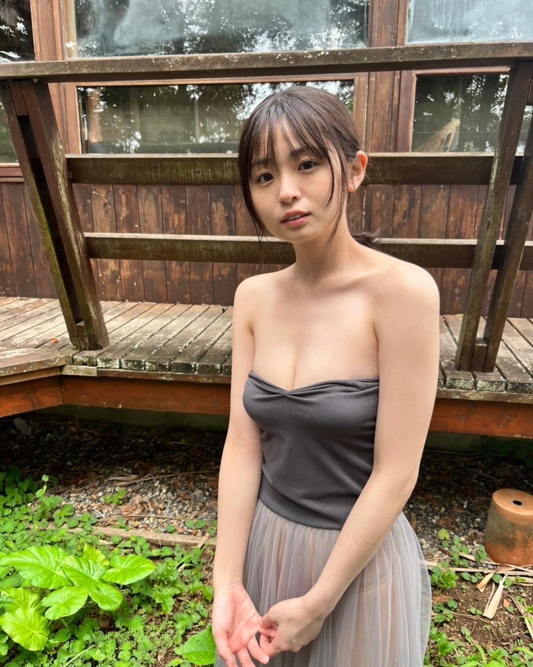 F cup gravure idol Saiba Mizuki baggy girl with big breasts