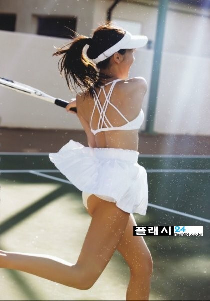 ㅇㅎ) New club member playing tennis