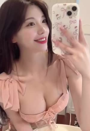 (SOUND)Sobly Lee So-young mirror selfie front strap cleavage