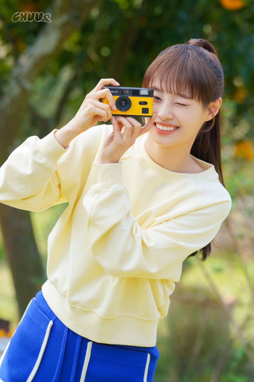 Small moments of happiness from Chuu