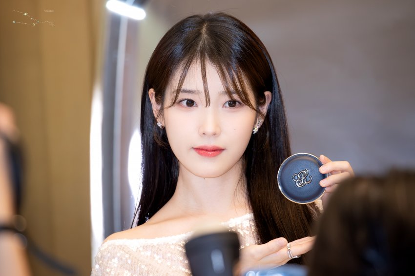 Special moments between IU and Estee Lauder