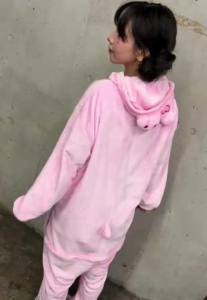 (SOUND)Karina's adorable pink animal costume