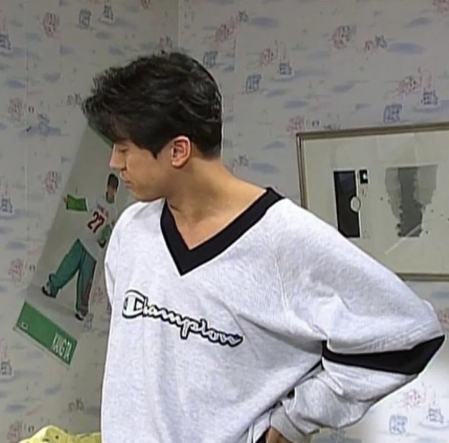 Kwon Oh-joong’s fashion during his time at Sunpoong Obstetrics and Gynecology