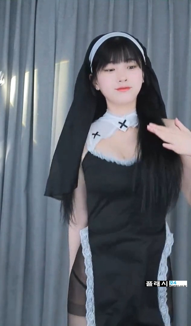 ㅇㅎ) BJ Moonwol side slit nun