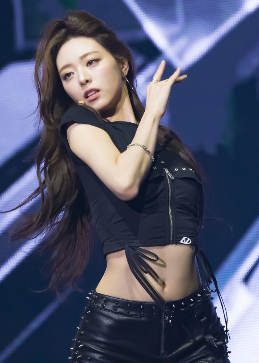 Yuna (ITZY)