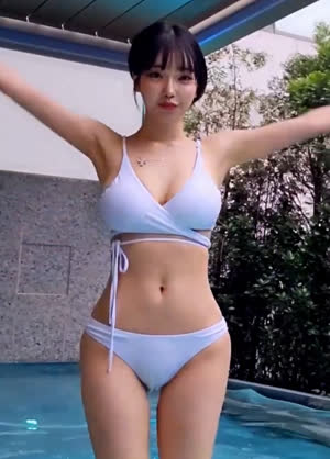 Juice Seyeon Pool Villa White Bikini Ant Waistline