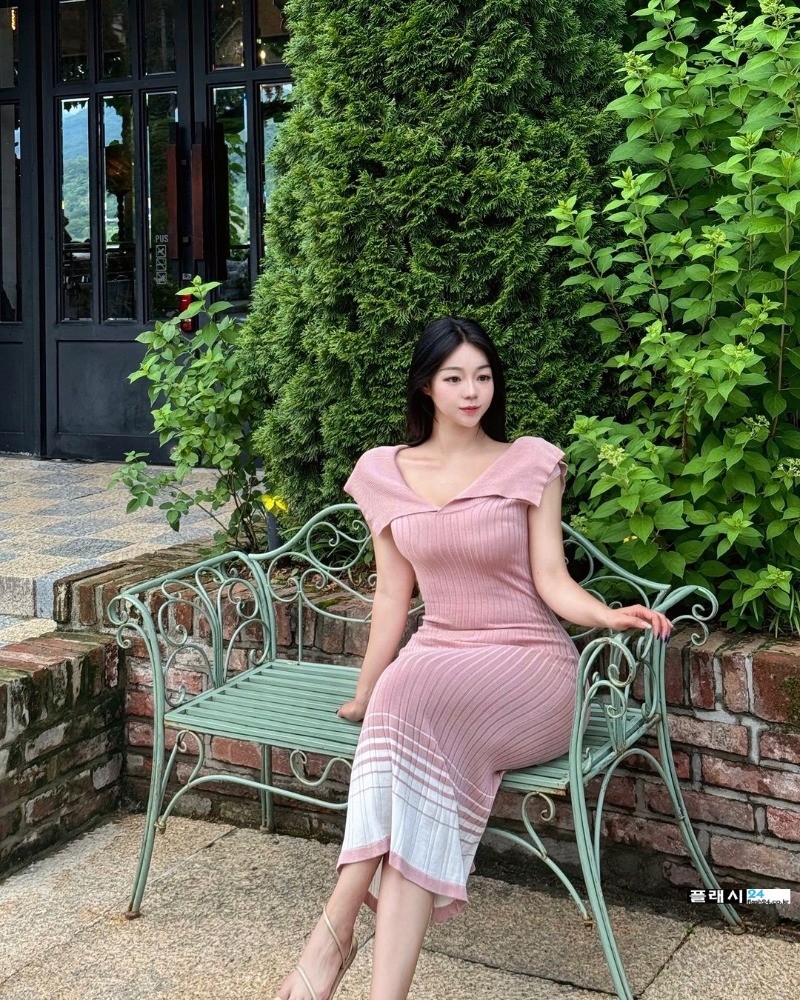 ㅇㅎ) Moon Joo-hee, the one-axis moon fit of the Instagram pelvis