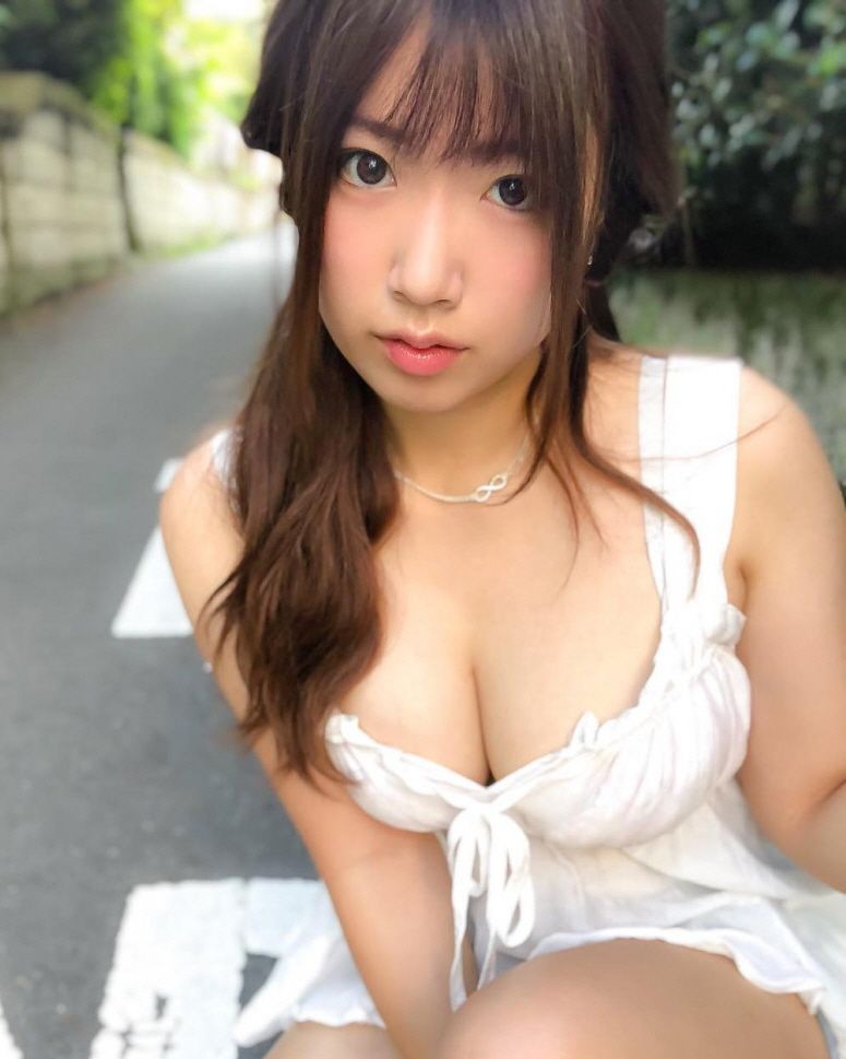 Yutori white dress cleavage