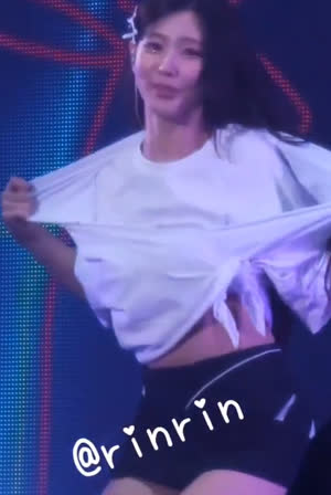 (SOUND)Girls Miyeon's topless performance