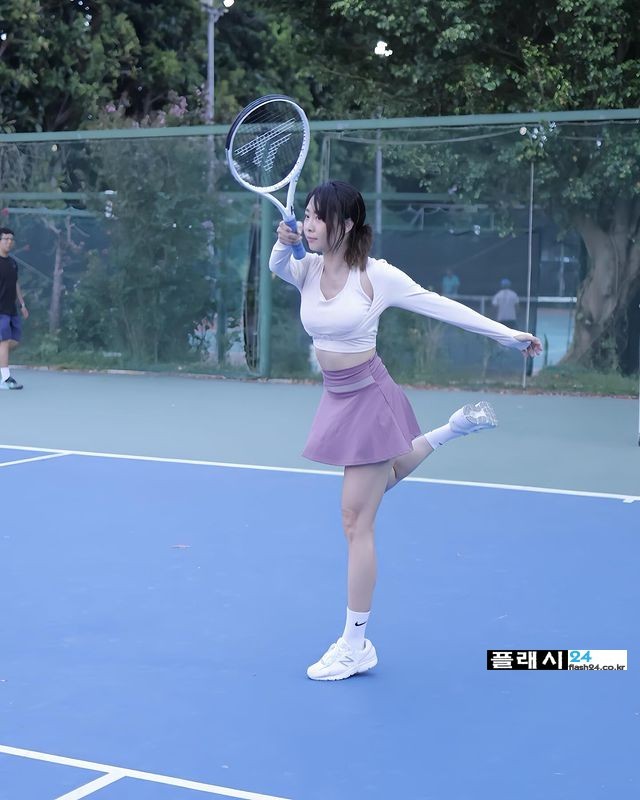 Taiwanese version of Kim Yi-seo cheerleader