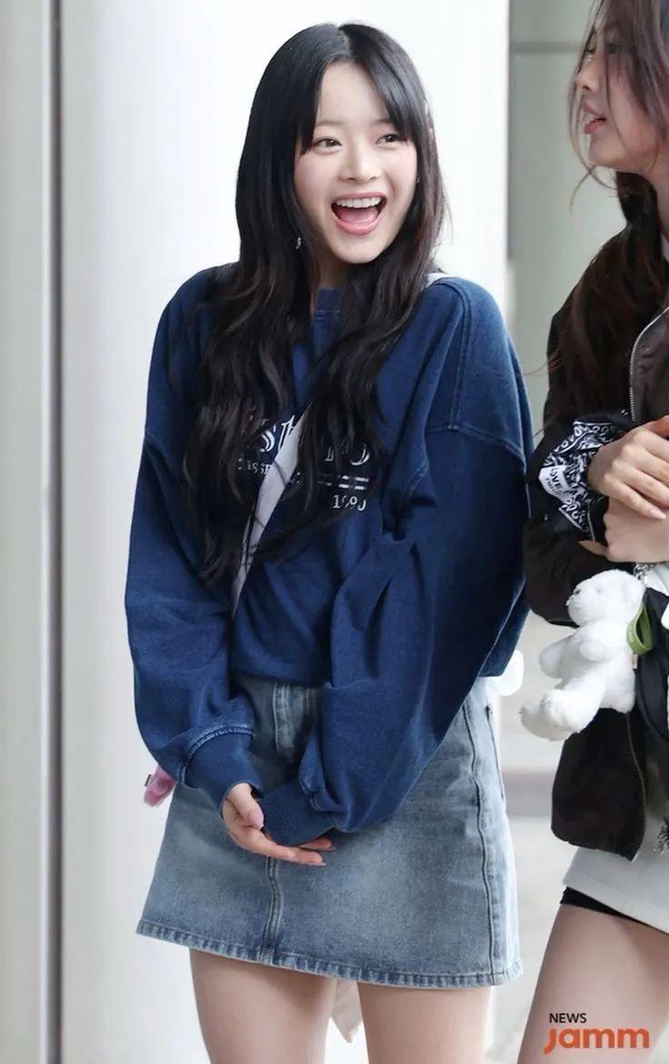 New Jeans Hani