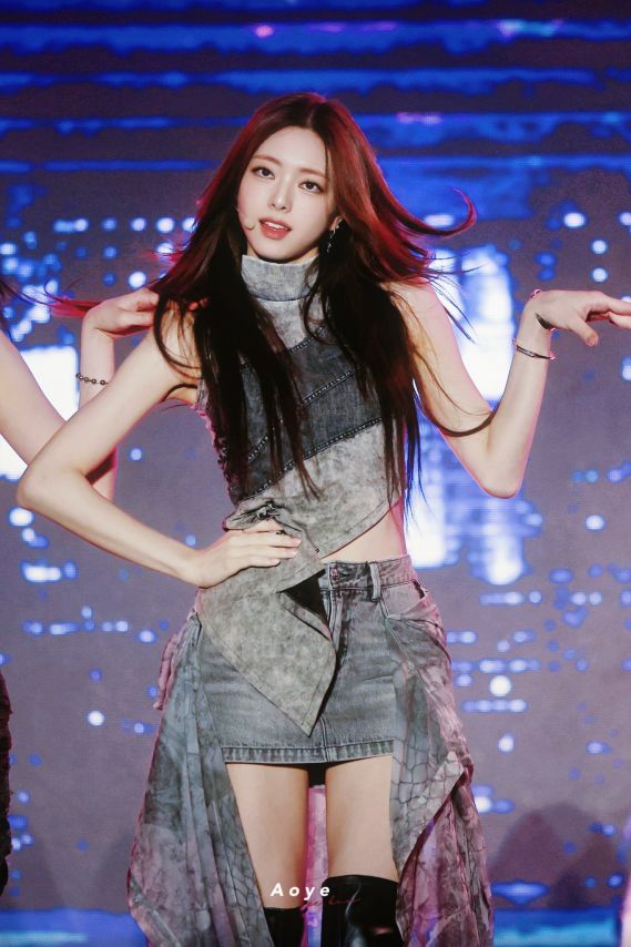 Yuna (ITZY)