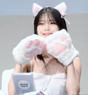 (SOUND)Fromis_Nine Baek Ji-heon turned into a cat fan signing event