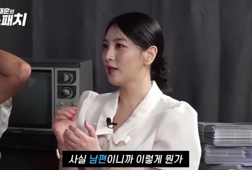 Son Moon-seon and Jeong Mi-nyeo's talk showing spicy taste