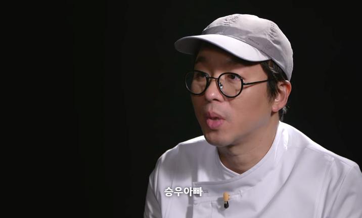 Seung-woo's father is judged by Baek Jong-won for his black spoon rank.