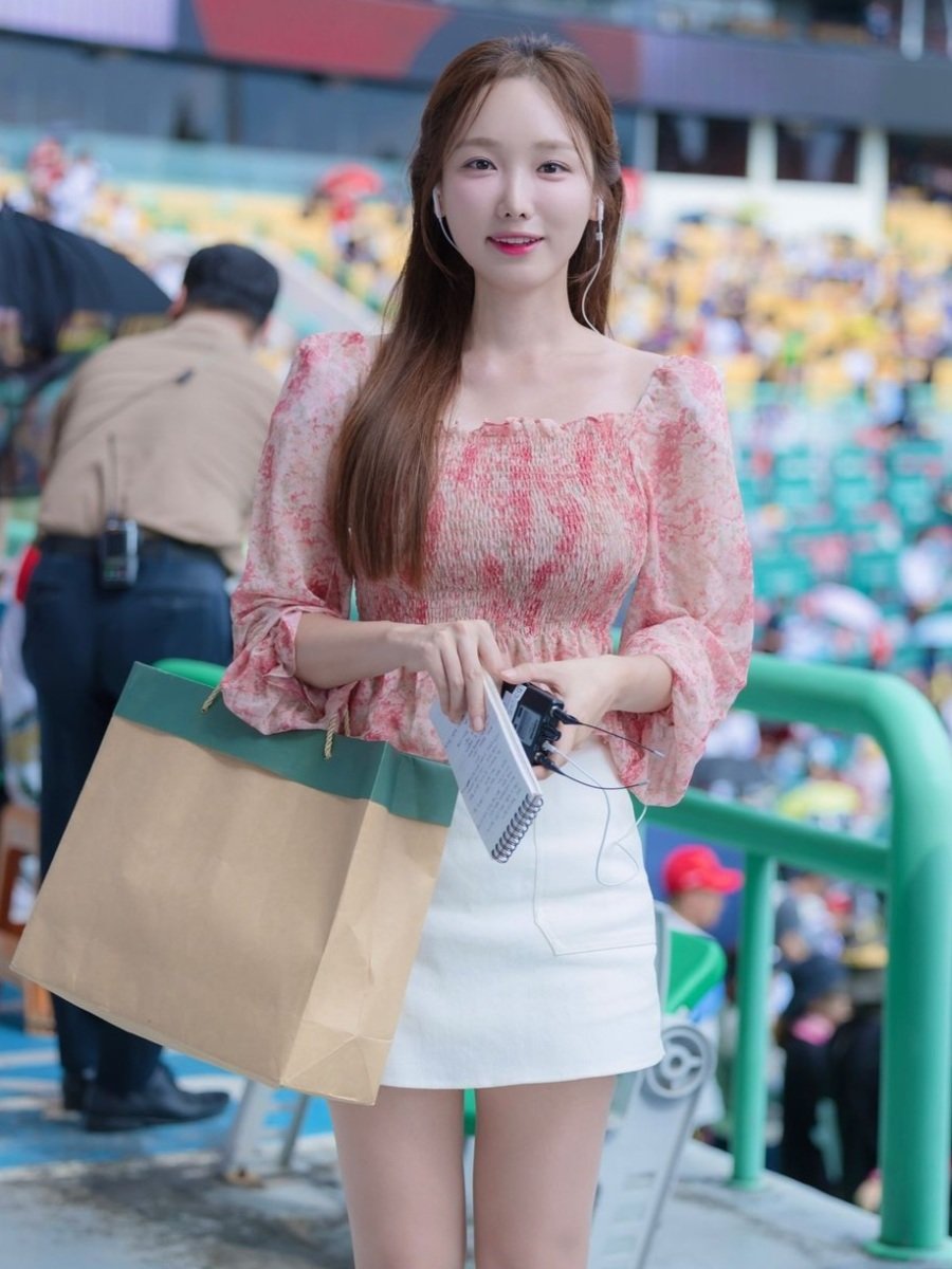 Announcer Kim Se-yeon's beauty