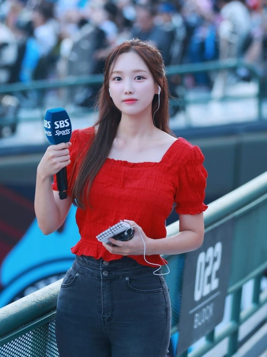 Announcer Kim Se-yeon's beauty