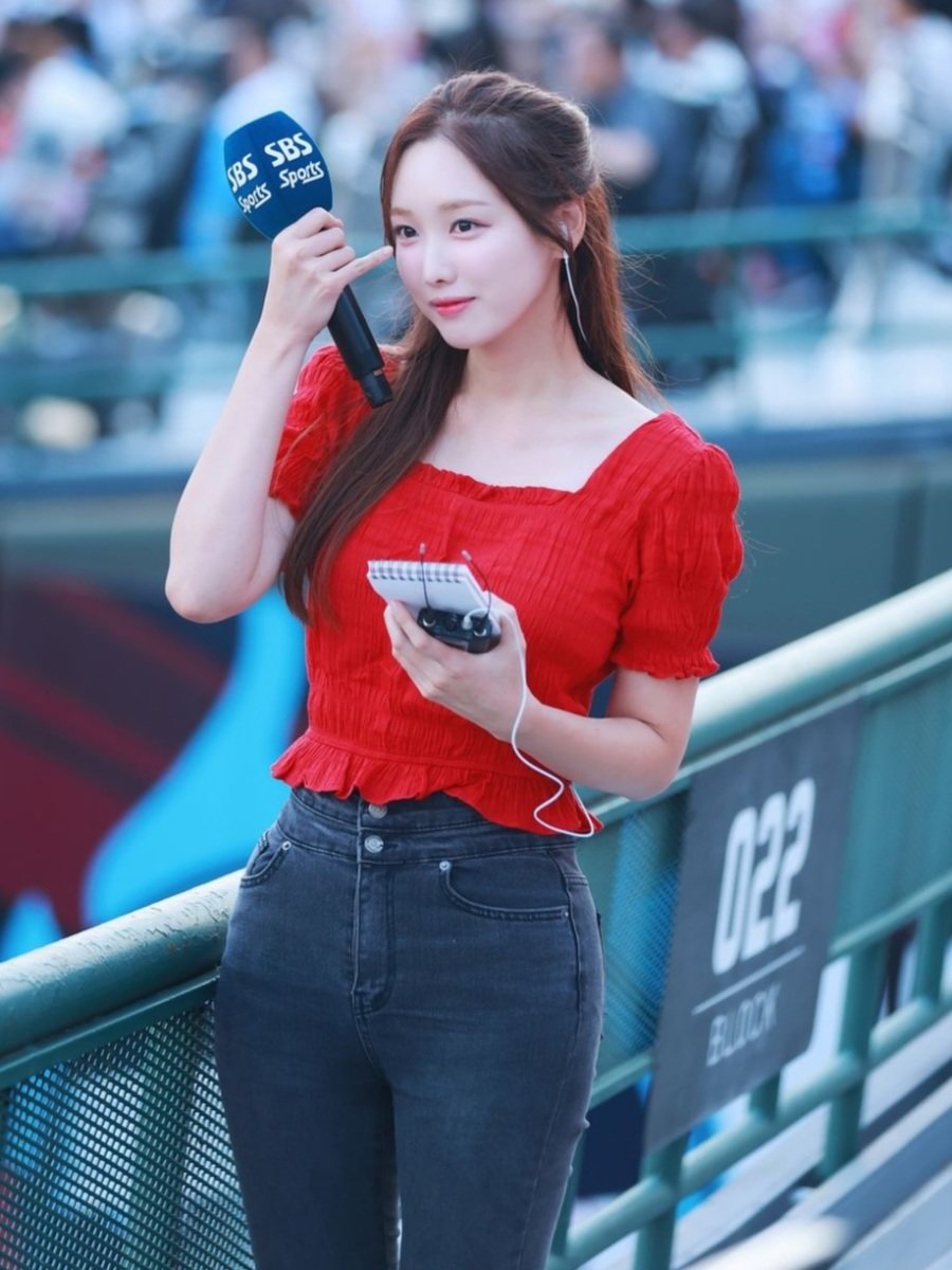 Announcer Kim Se-yeon's beauty