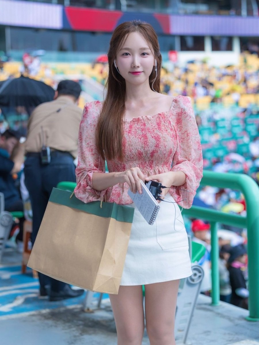 Announcer Kim Se-yeon's beauty