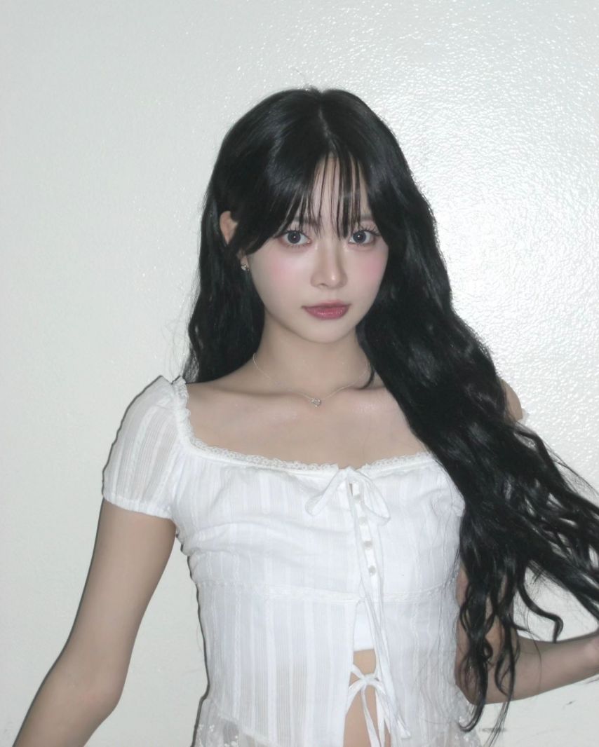 Le Seraphim Eunchae Hong