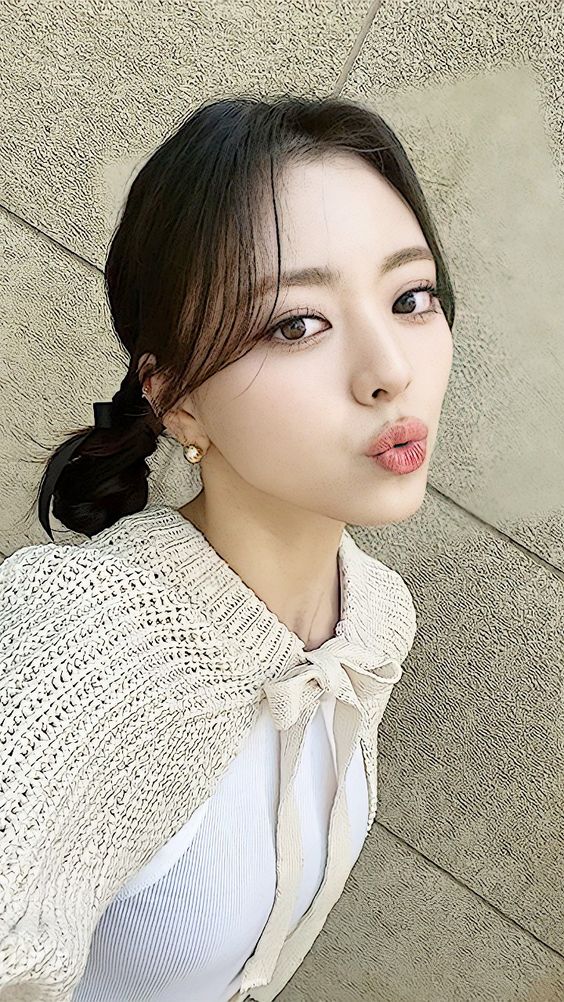 Yuna (1)